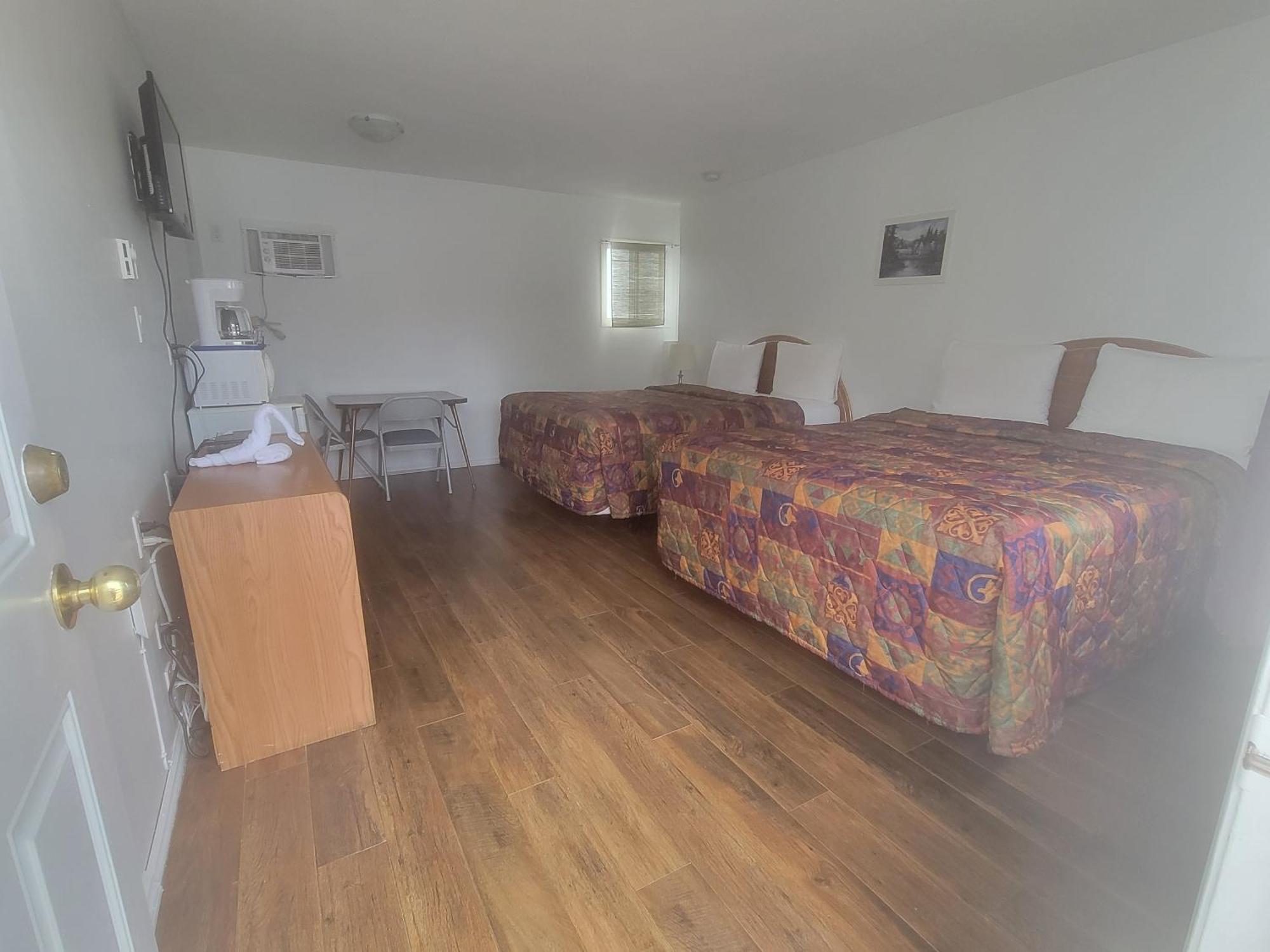 Elks Motel Keremeos エクステリア 写真