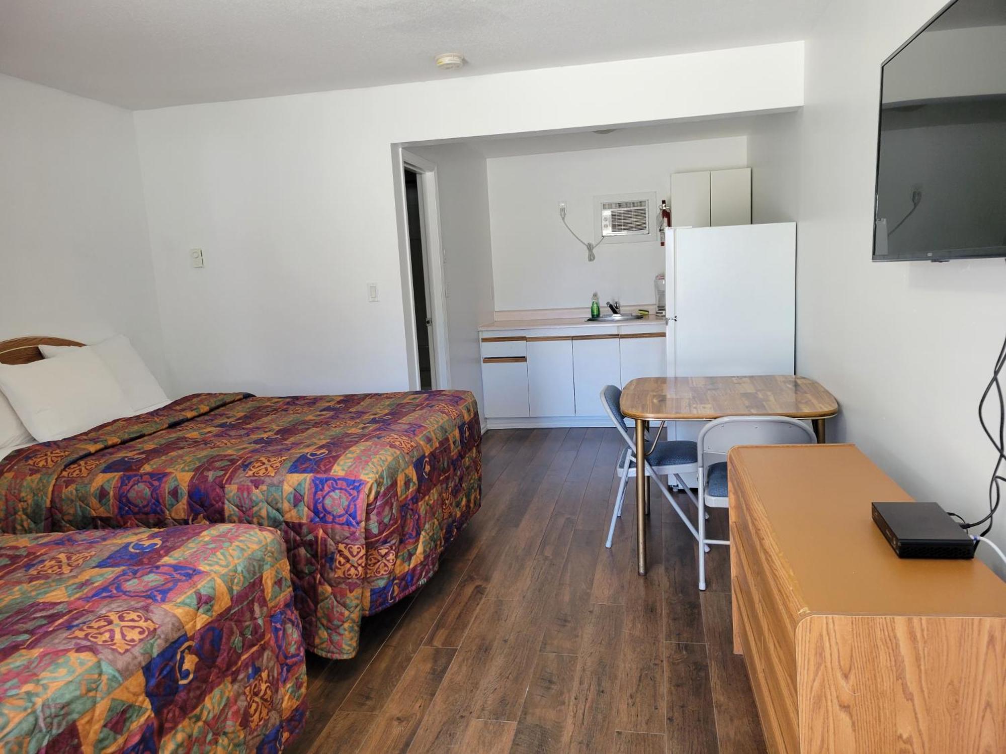 Elks Motel Keremeos エクステリア 写真